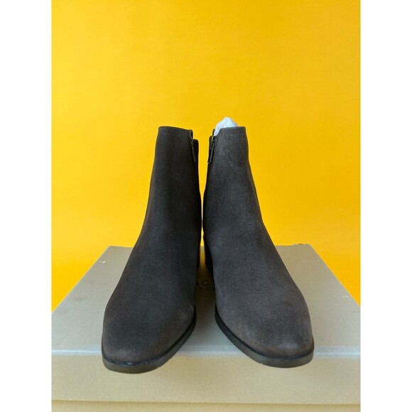 Reaction Kenneth Cole Salt Stretch Booties Womens 8 M Concrete Suede Heeled NWB - Picture 2 of 11
